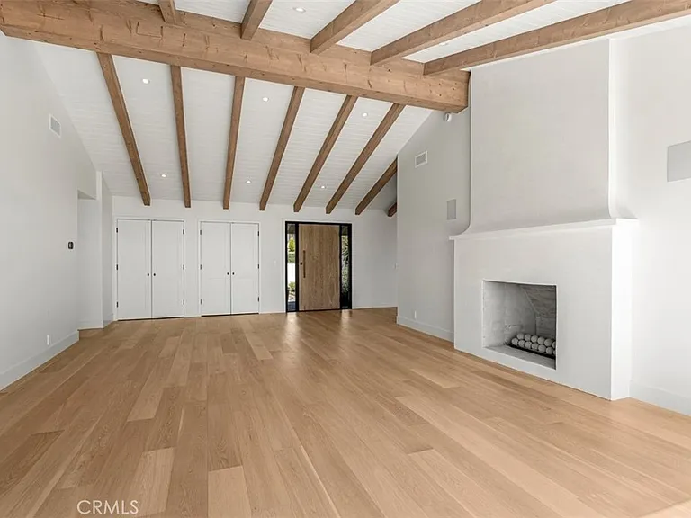 709 Emerald Bay — Photo 11