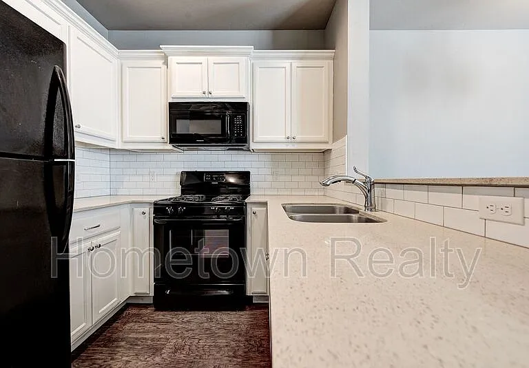 788 SW 13th St — Photo 20