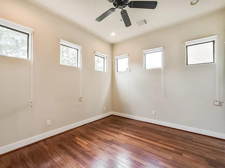 11025 Robin Hood Ct — Photo 22