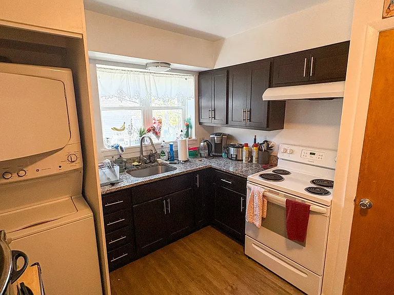 2146 Sherman Ave. — Photo 2