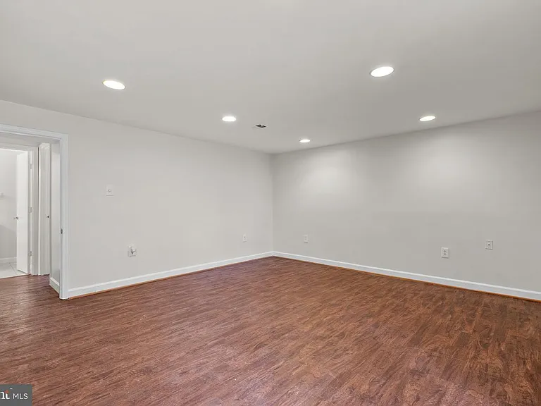 14205 Castlemoor Ct — Photo 39