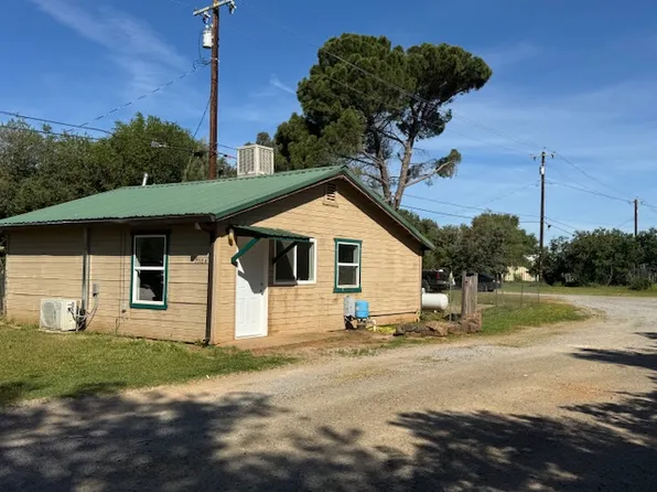 7018A Apple Ln, Redding, CA 96002