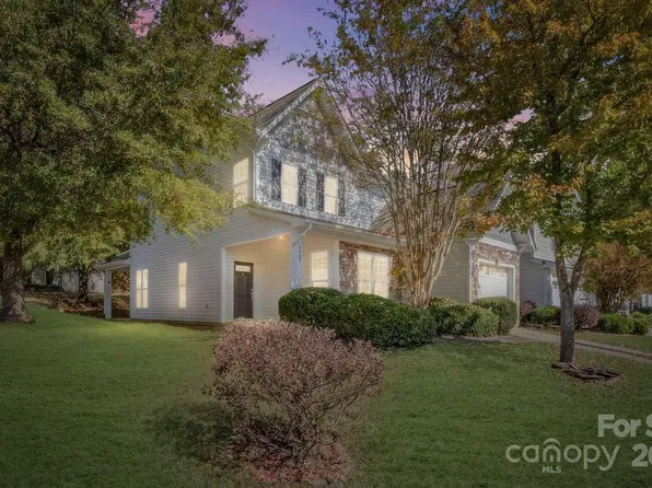 9503 Long Hill Dr, Charlotte, NC 28214