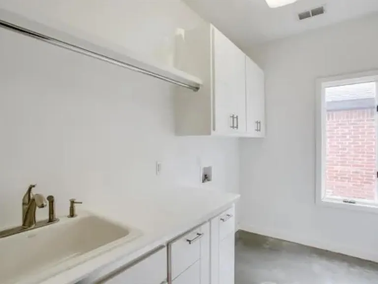 10604 Vicksburg Ave — Photo 25