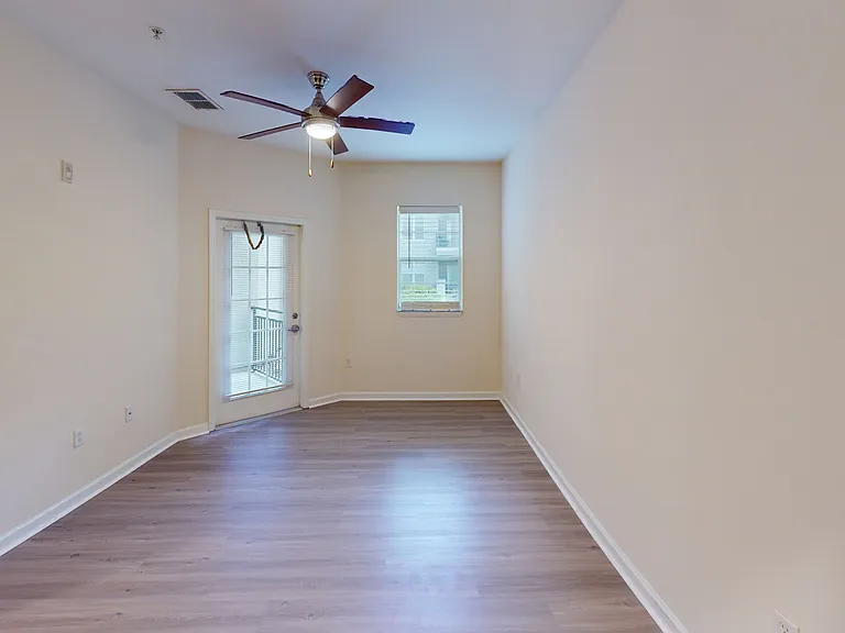 The Vintage Lofts at West End — Photo 103
