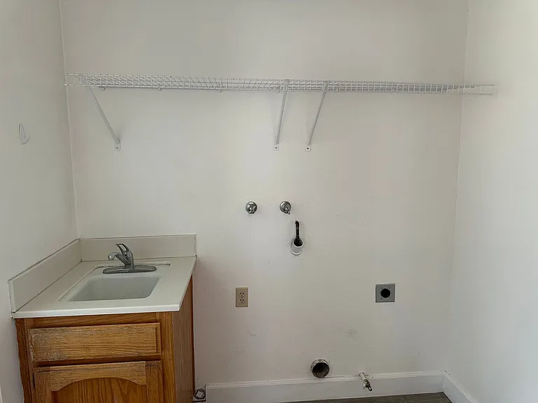 2170 Bel Air Pl — Photo 7