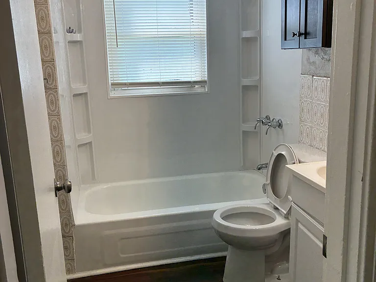 1022 Virginia Ave — Photo 18