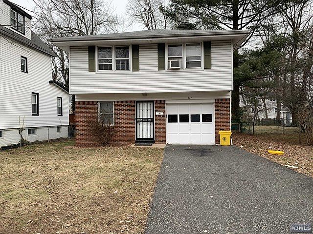 1st image of 577 Kenwood Pl