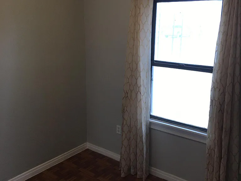 1310 W Kentucky Ave — Photo 18