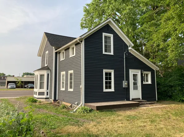 122 3rd Ave, Shell Lake, WI 54871