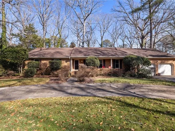 1280 Southfield Pl, Virginia Beach, VA 23452