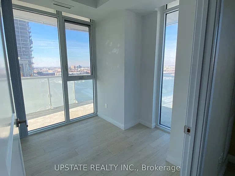 7895 Jane St #713 — Photo 14