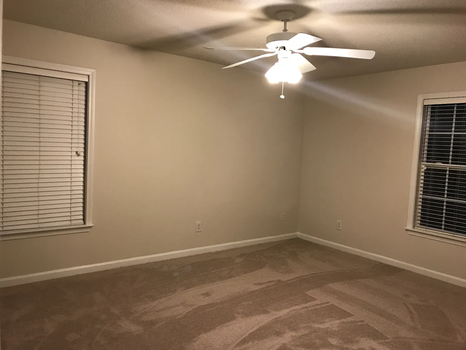 2 bed, 1100 sqft, $1,400 — Photo 2
