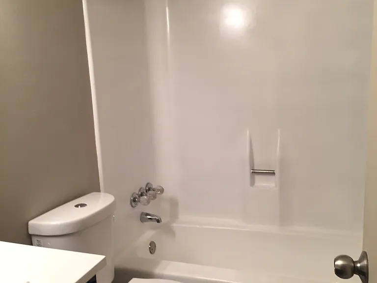 Orchard Hills Apartments — Photo 19