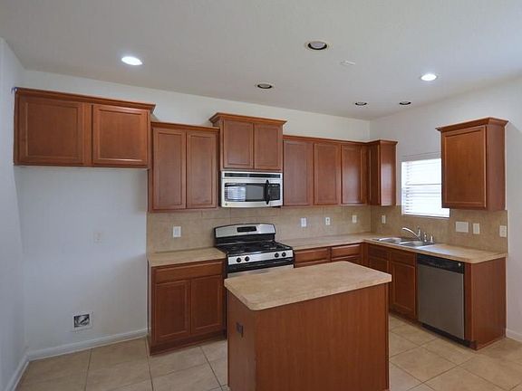 5th image of 26346 Longview Creek Dr