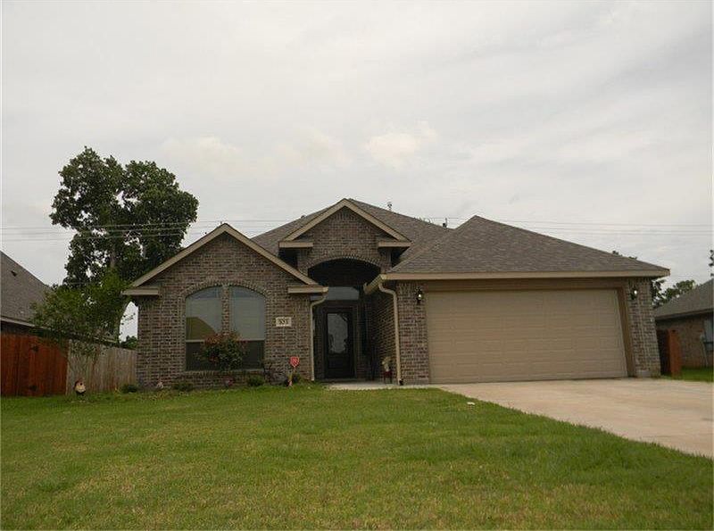 1st image of 103 Cinnamon Ln