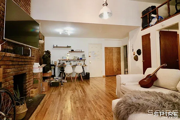 Rented by Spire Group | media 8