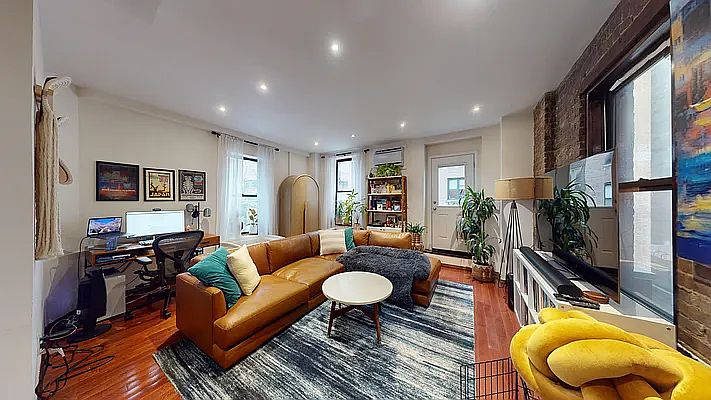 1st image of 171 E 74th St APT 4C