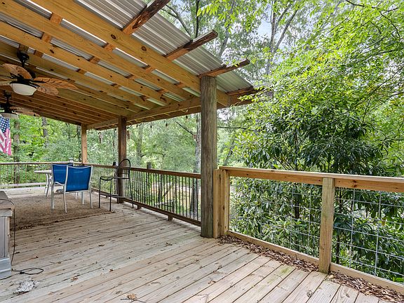 2nd image of 105 Riverwood Blvd