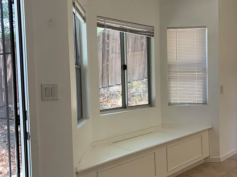 1279 Peach Grove Ln — Photo 11