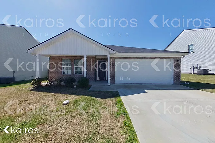 306 Foxtrot Trl — Photo 1