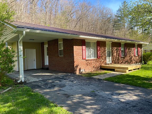 2nd image of 326 Pleasant Valley