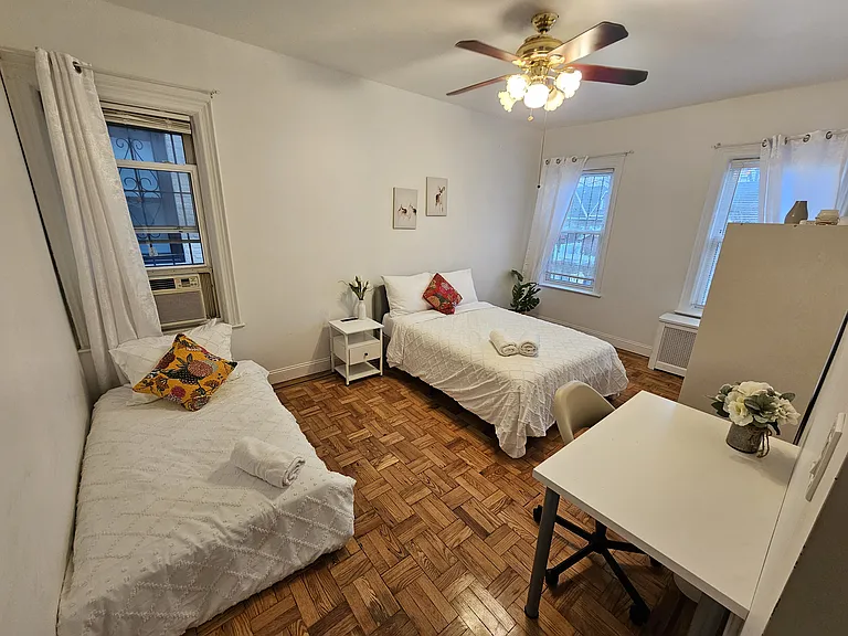 3618 Crescent St #1 — Photo 13