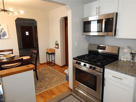 3rd image of 8407 Whittington Dr
