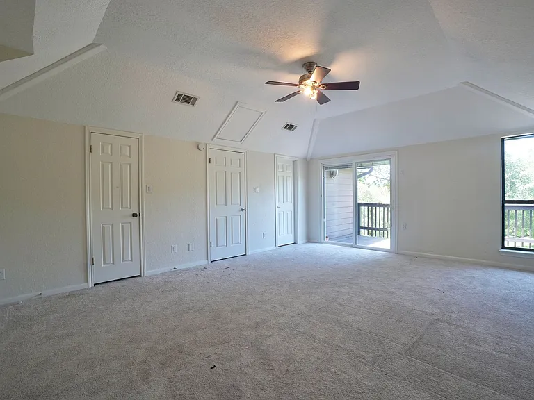 8 Woodhollow Trl — Photo 31