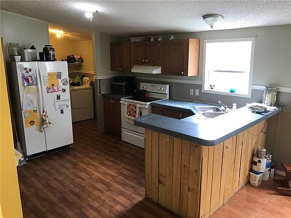 3rd image of 9739 Costine Meadows Dr