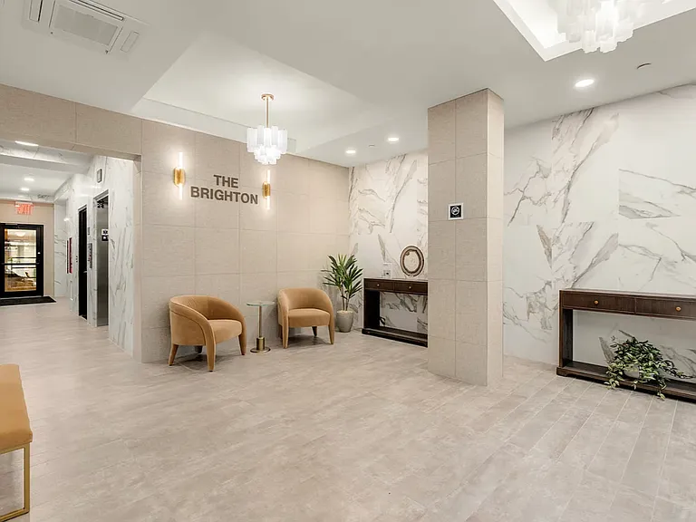 2833 Brighton 3 St #1B — Photo 7