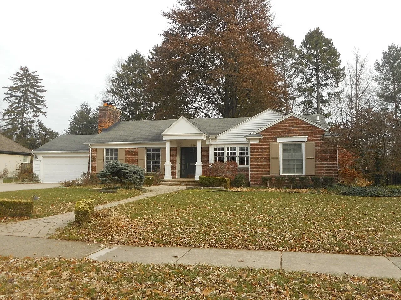 1330 Chesterfield Ave photo 1