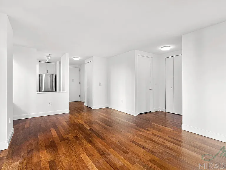 290 3rd Ave #7A — Photo 3