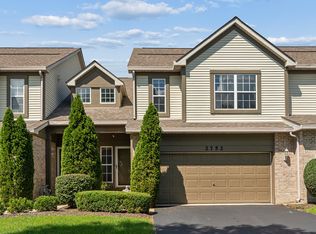2752 Whitlock Dr, Darien, IL 60561