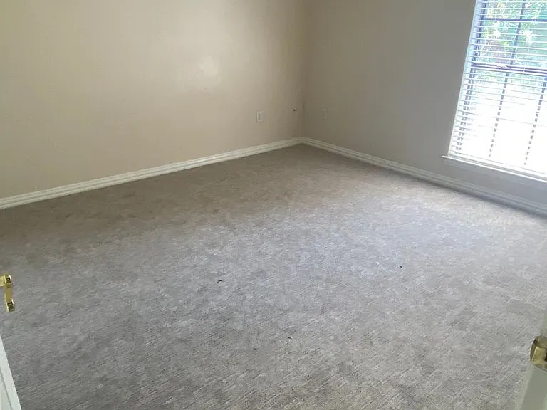 2204 N Carroll Blvd #1 — Photo 11