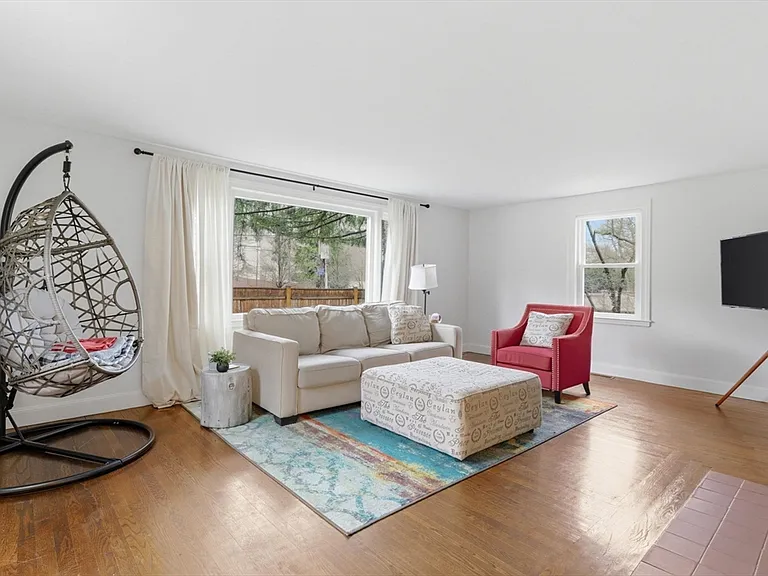 30 Allandale St #1 — Photo 7