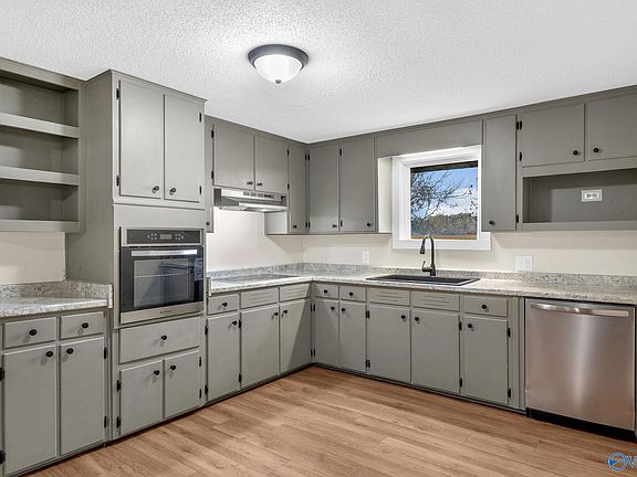 5th image of 1681 Lena Rd