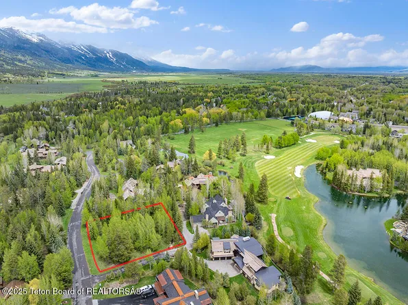 3280 N Teton Pines Dr, Wilson, WY 83014