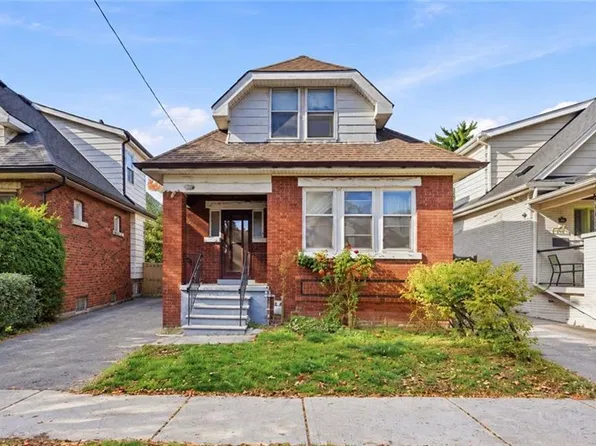 126 Park Row S, Hamilton, ON L8K 2J8