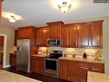 2nd image of 2988 Hedgewood Dr