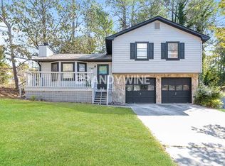 3798 Burnt Leaf Ln, Snellville, GA