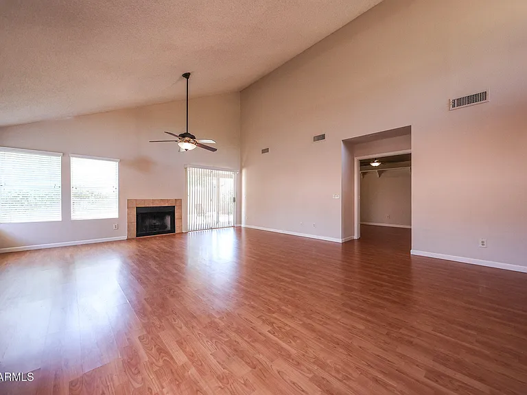 3305 E Wildwood Dr — Photo 8