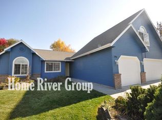 396 S Malachite Ave, Meridian, ID 83642