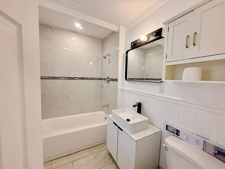 70 Lindley St #2 — Photo 4