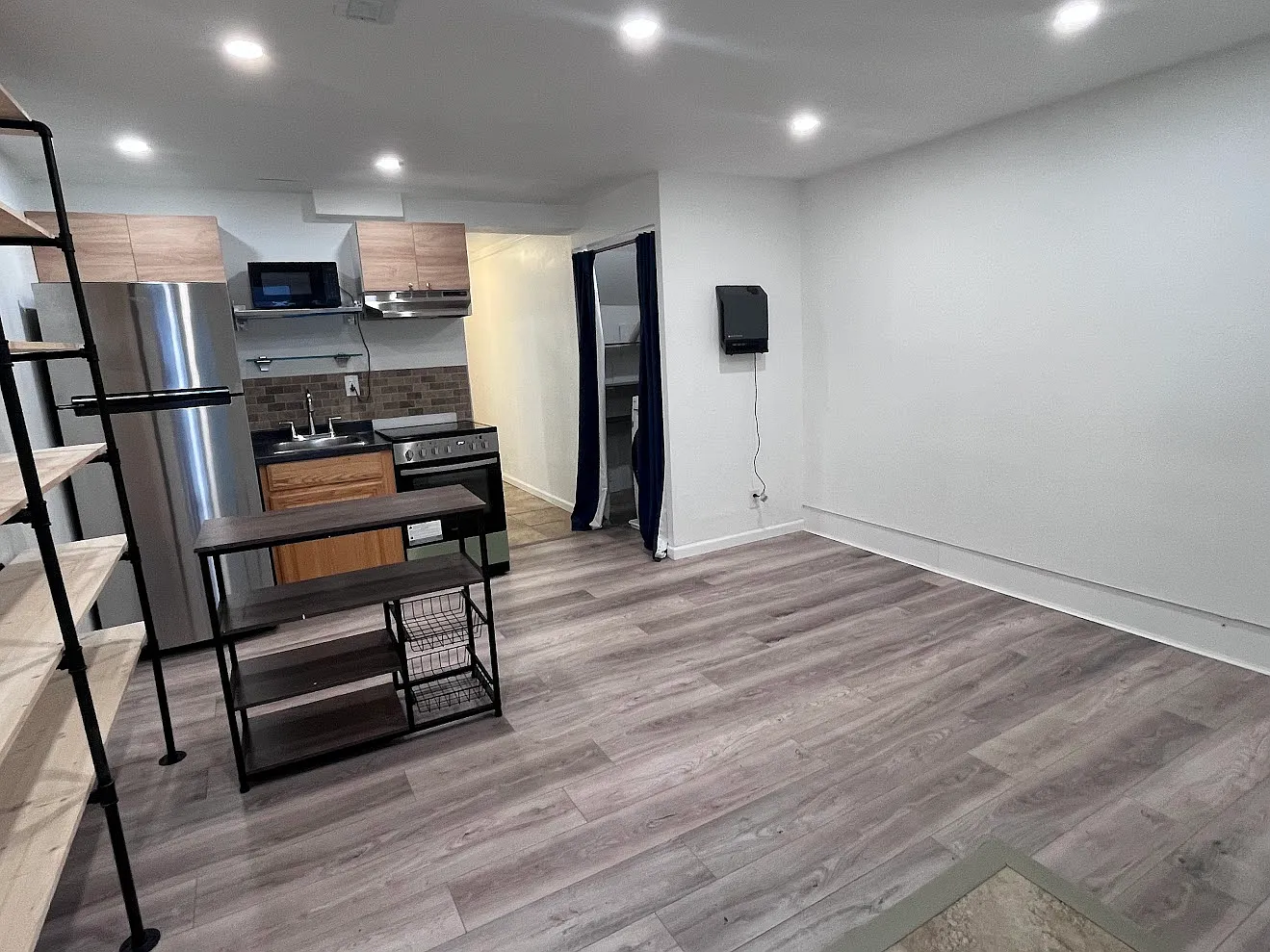 Oakcrest Cir, Castle Rock — Photo 1