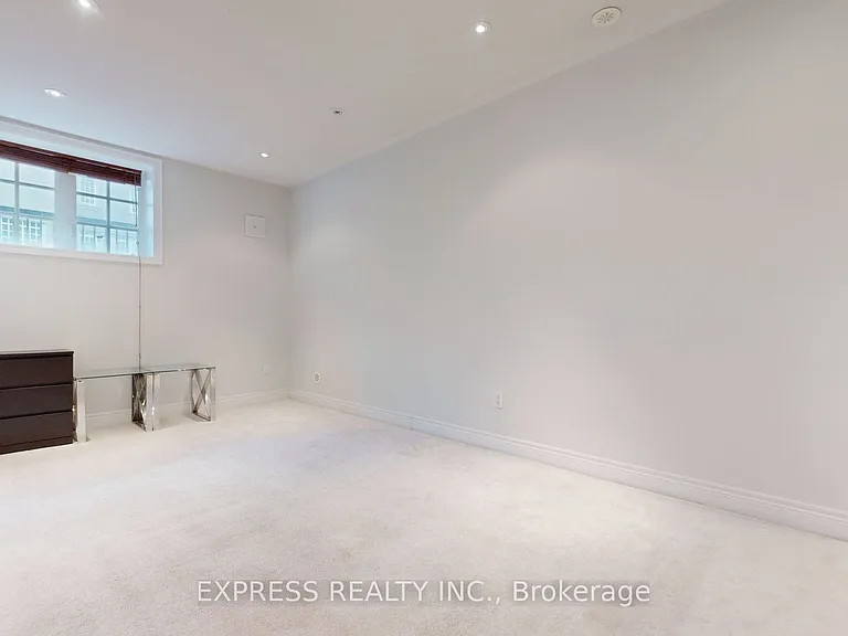 7 Mackenzies Stand Ave — Photo 41