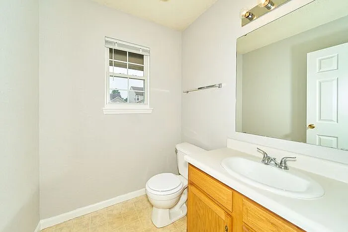 8133 Maple Stream Ln — Photo 10