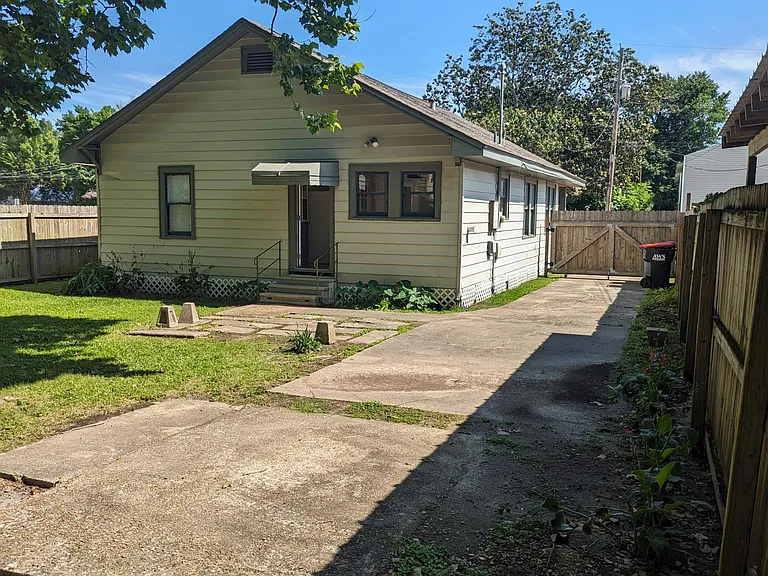 330 General Mouton Ave — Photo 31
