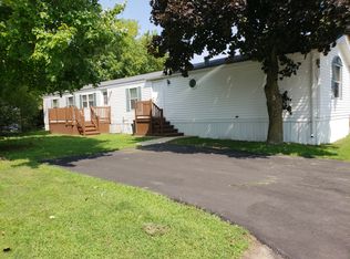 64 Dunlap Cir, Oxford, MI 48371