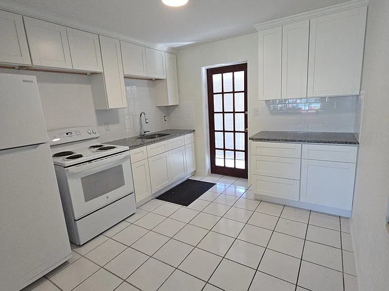57 Margaret Rd — Photo 3